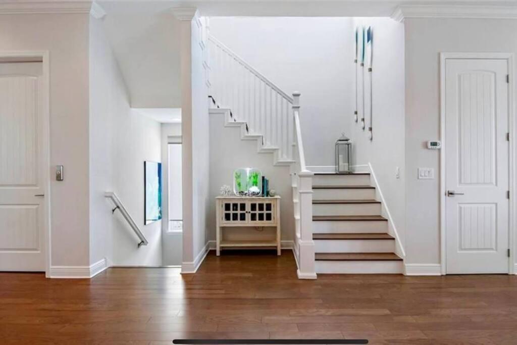 Luxurious Modern Townhouse Right Across Beach!! Table Tennis St. Pete Beach Exteriör bild