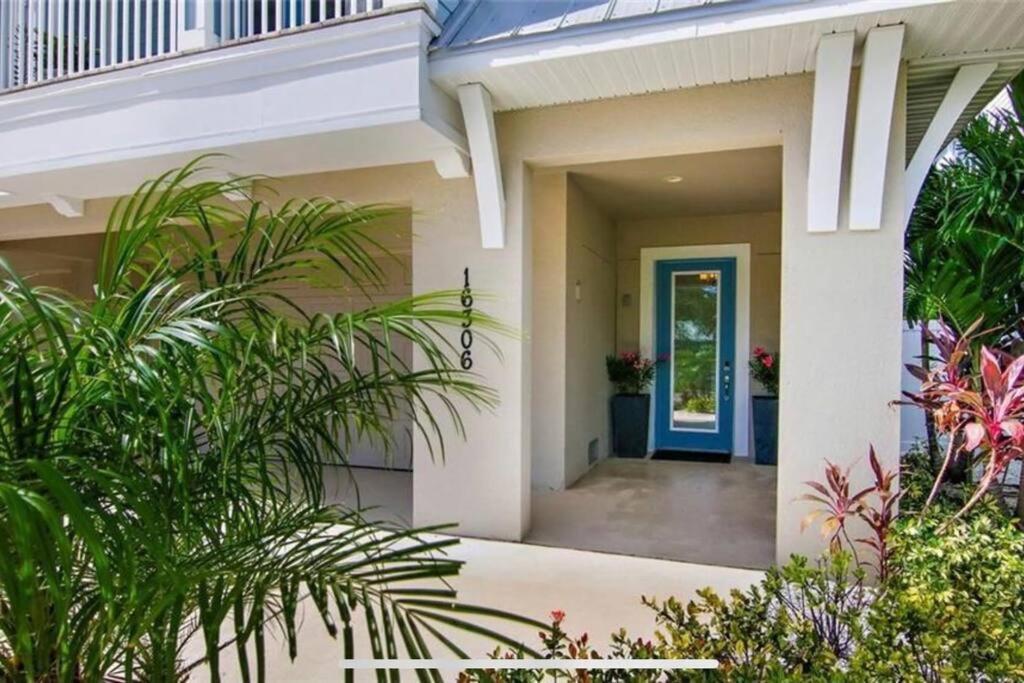 Luxurious Modern Townhouse Right Across Beach!! Table Tennis St. Pete Beach Exteriör bild