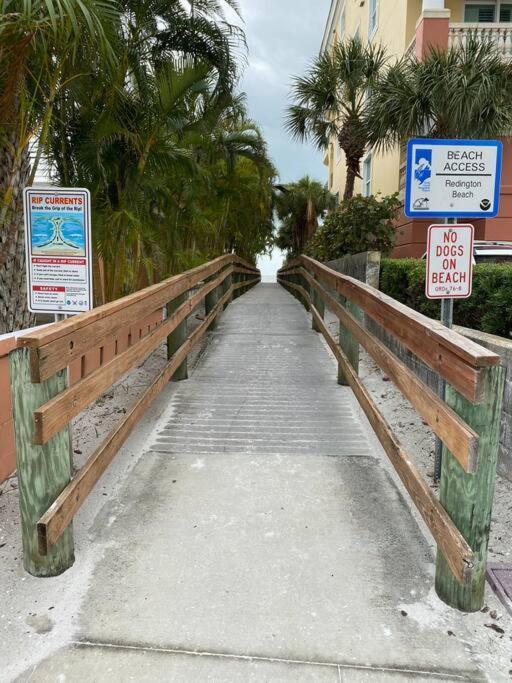 Luxurious Modern Townhouse Right Across Beach!! Table Tennis St. Pete Beach Exteriör bild