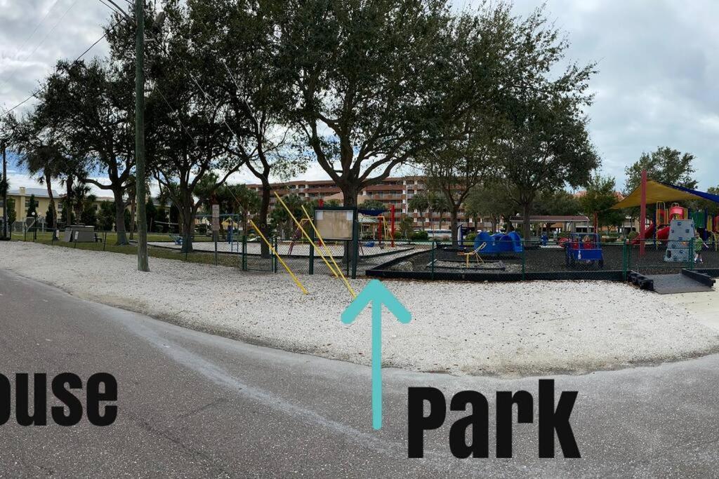 Luxurious Modern Townhouse Right Across Beach!! Table Tennis St. Pete Beach Exteriör bild